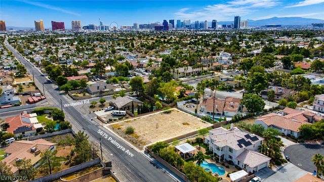 5675 Palmyra Avenue, Las Vegas, NV 89146
