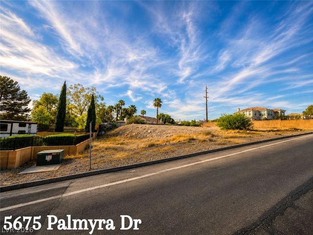 5675 Palmyra Avenue, Las Vegas, NV 89146