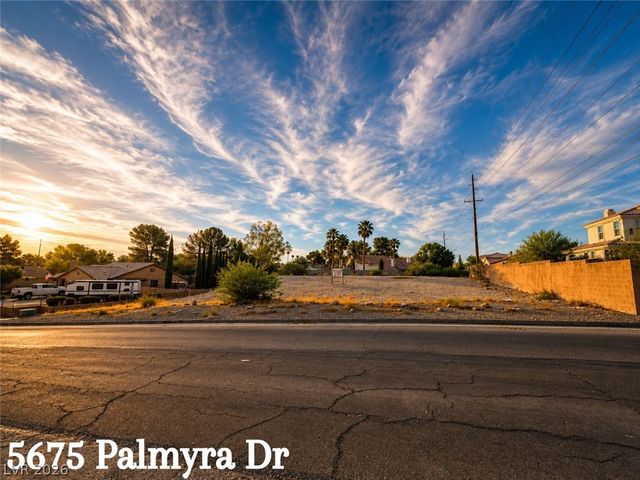 5675 Palmyra Avenue, Las Vegas, NV 89146