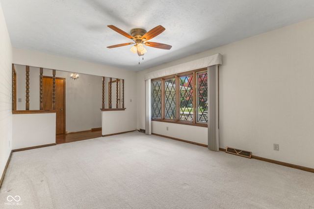 869 Briarwood Drive, Greenwood, IN 46142