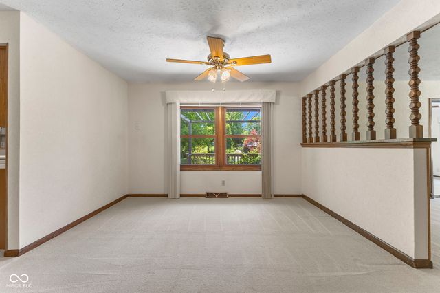 869 Briarwood Drive, Greenwood, IN 46142
