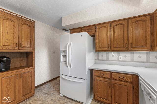 869 Briarwood Drive, Greenwood, IN 46142