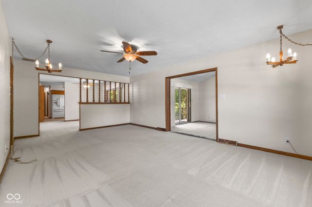869 Briarwood Drive, Greenwood, IN 46142