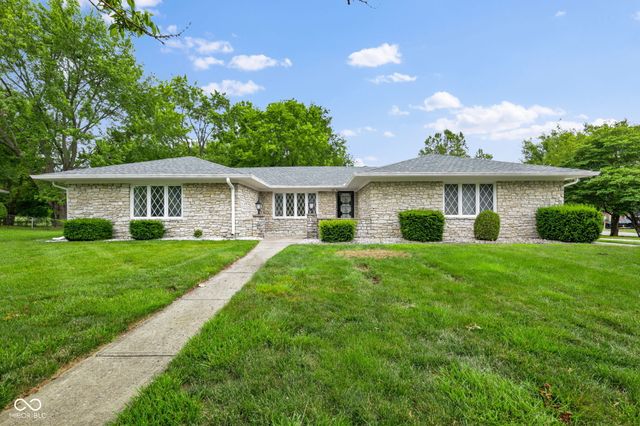 869 Briarwood Drive, Greenwood, IN 46142