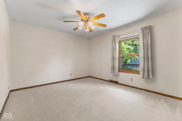 869 Briarwood Drive, Greenwood, IN 46142