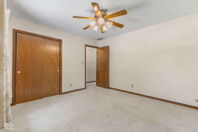 869 Briarwood Drive, Greenwood, IN 46142