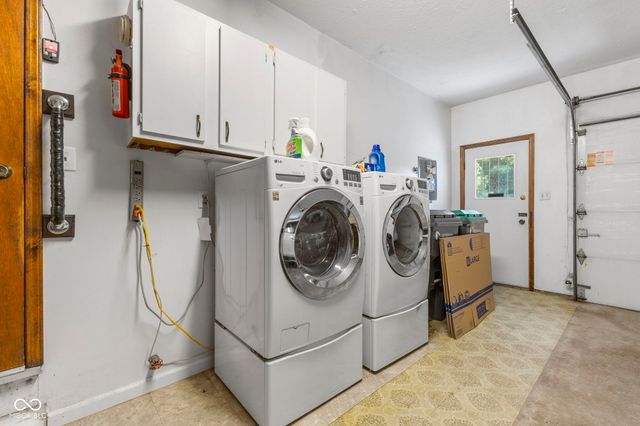 869 Briarwood Drive, Greenwood, IN 46142