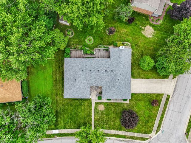 869 Briarwood Drive, Greenwood, IN 46142