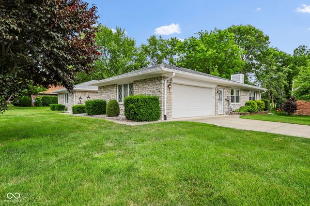 869 Briarwood Drive, Greenwood, IN 46142