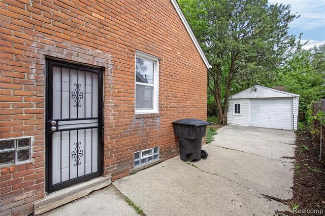 19490 Ilene Street, Detroit, MI 48221