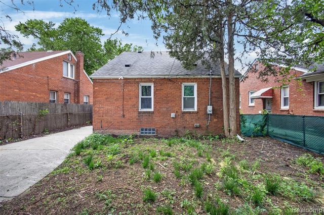 19490 Ilene Street, Detroit, MI 48221