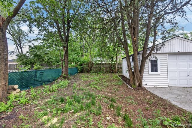 19490 Ilene Street, Detroit, MI 48221