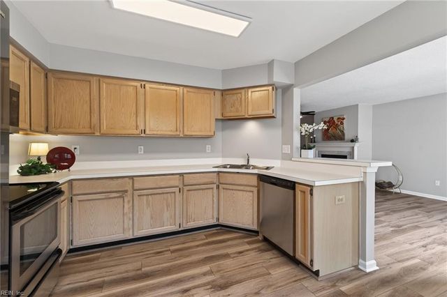 326 Esplanade PL, Chesapeake, VA 23320