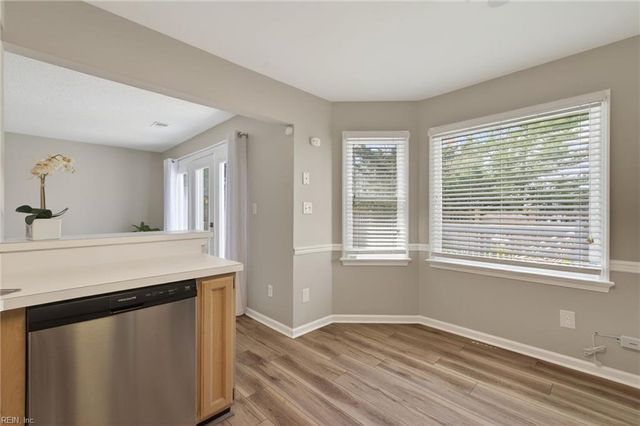 326 Esplanade PL, Chesapeake, VA 23320