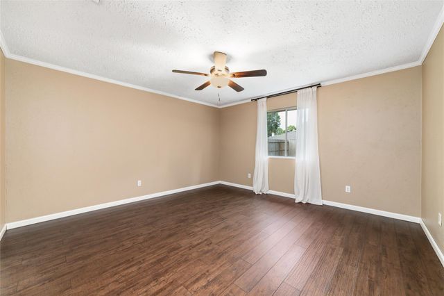 17118 Camberwell Green Lane, Houston, TX 77070