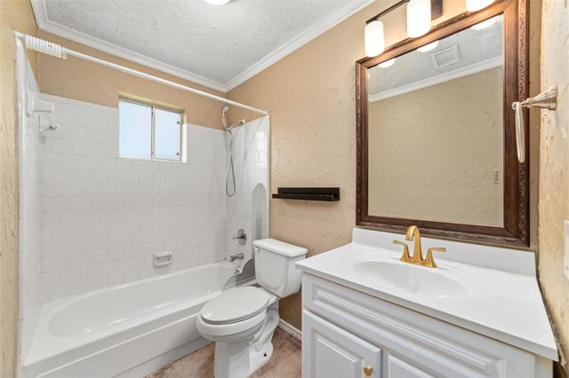 17118 Camberwell Green Lane, Houston, TX 77070