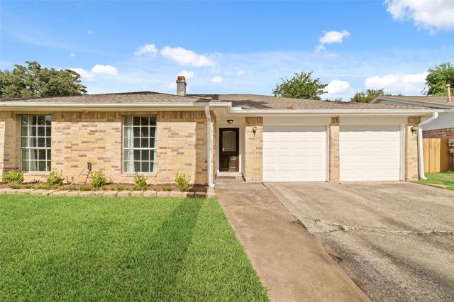 17118 Camberwell Green Lane, Houston, TX 77070