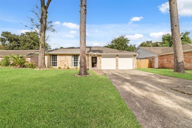 17118 Camberwell Green Lane, Houston, TX 77070