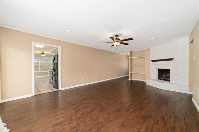17118 Camberwell Green Lane, Houston, TX 77070