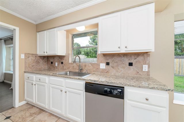 17118 Camberwell Green Lane, Houston, TX 77070