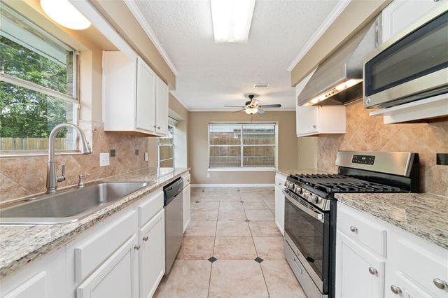 17118 Camberwell Green Lane, Houston, TX 77070