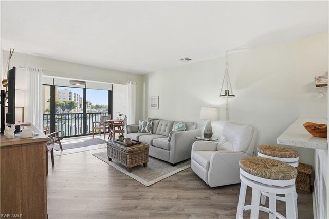 200 Lenell RD # 120, Fort Myers Beach, FL 33931