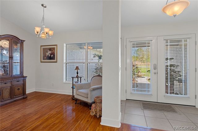 8623 N Dora Way, Dunnellon, FL 34434