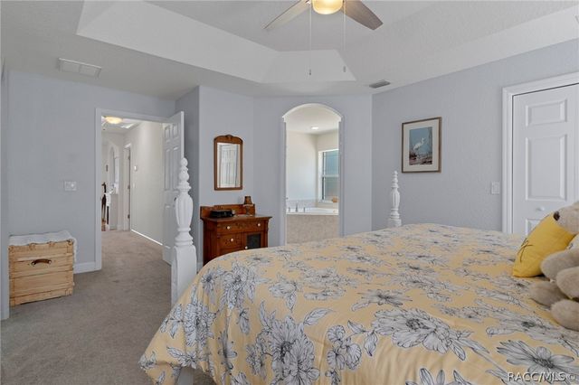 8623 N Dora Way, Dunnellon, FL 34434