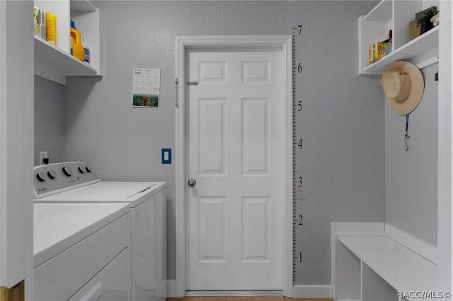 8623 N Dora Way, Dunnellon, FL 34434