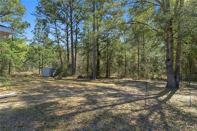 8623 N Dora Way, Dunnellon, FL 34434