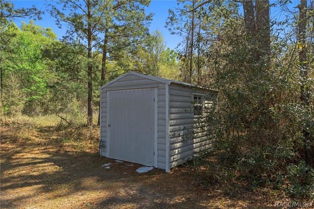 8623 N Dora Way, Dunnellon, FL 34434