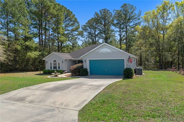 8623 N Dora Way, Dunnellon, FL 34434