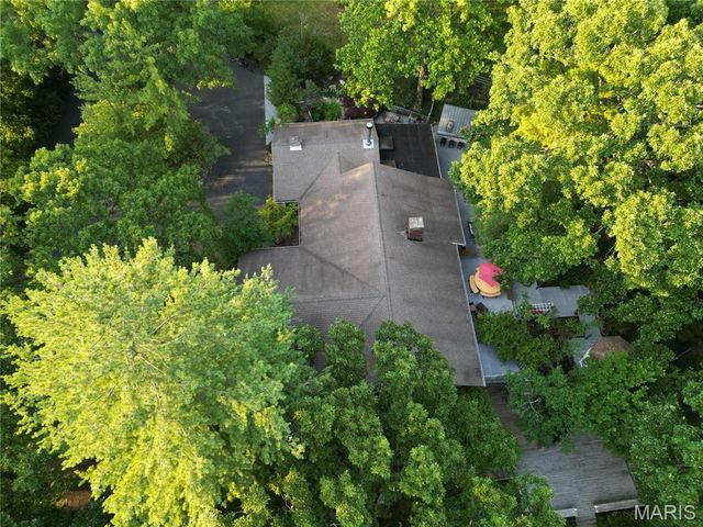 12103 Pike 9162, Louisiana, MO 63353