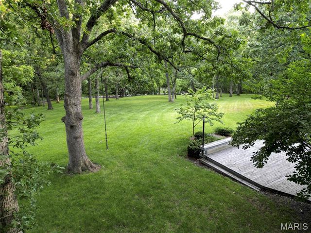 12103 Pike 9162, Louisiana, MO 63353