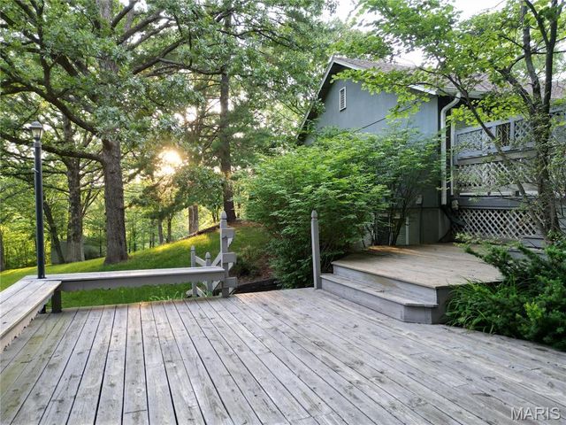 12103 Pike 9162, Louisiana, MO 63353