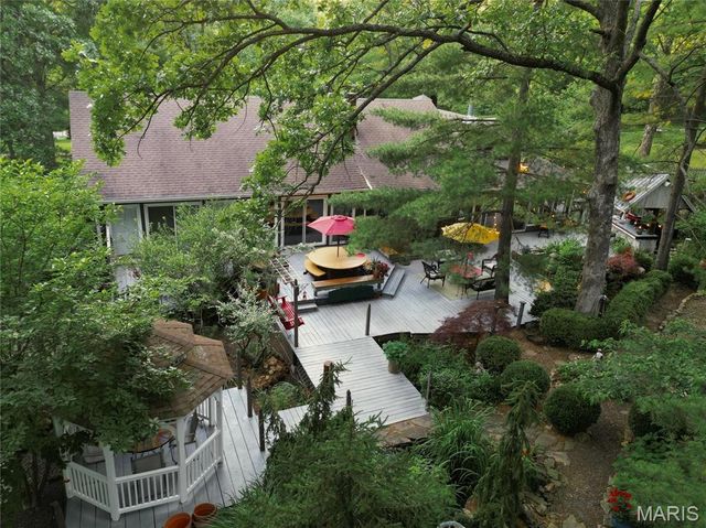 12103 Pike 9162, Louisiana, MO 63353