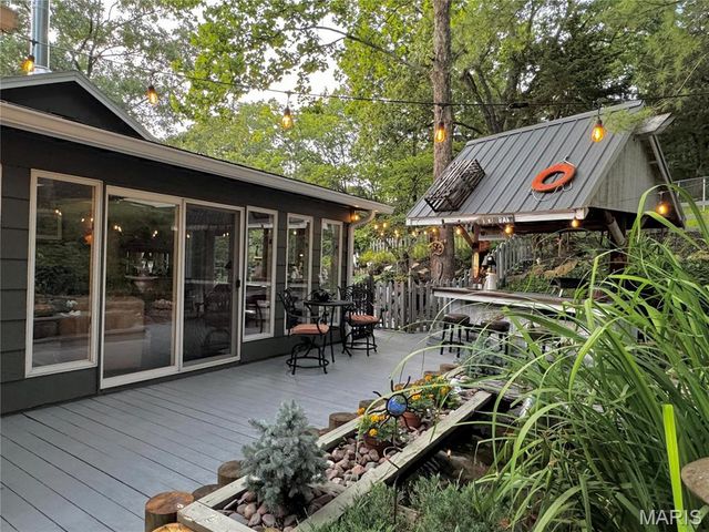 12103 Pike 9162, Louisiana, MO 63353