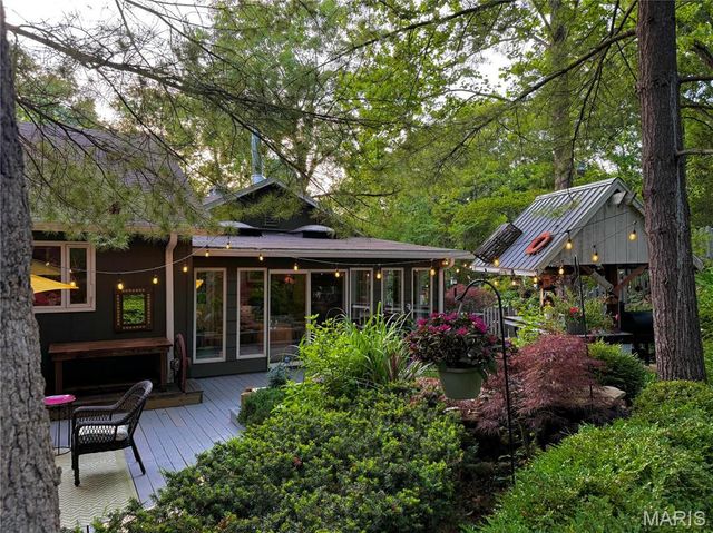 12103 Pike 9162, Louisiana, MO 63353