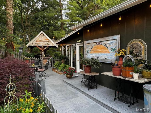 12103 Pike 9162, Louisiana, MO 63353