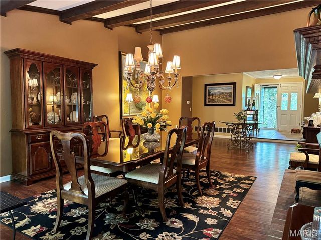 12103 Pike 9162, Louisiana, MO 63353