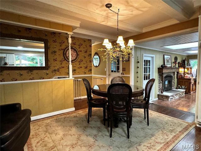 12103 Pike 9162, Louisiana, MO 63353