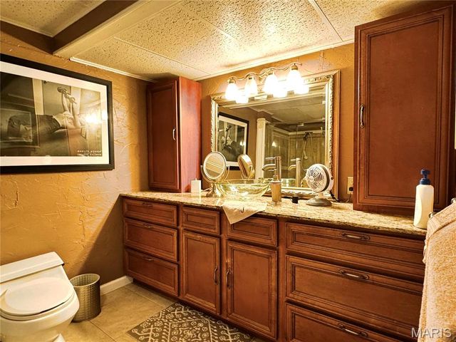 12103 Pike 9162, Louisiana, MO 63353