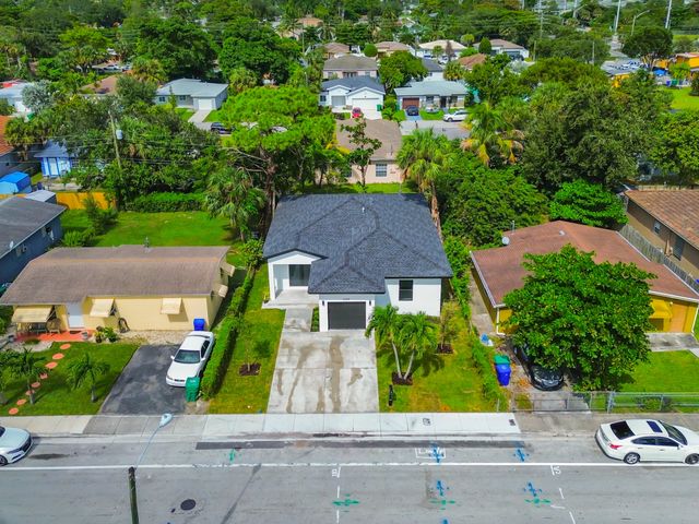 2725 NW 7th Street, Fort Lauderdale, FL 33311