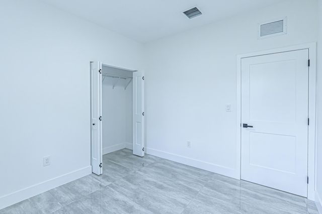 2725 NW 7th Street, Fort Lauderdale, FL 33311