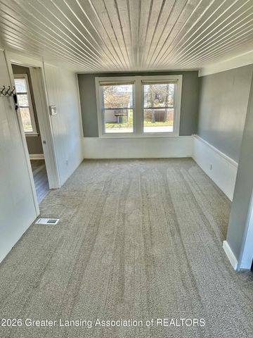 6285 Marsh Road, Haslett, MI 48840