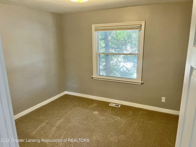 6285 Marsh Road, Haslett, MI 48840