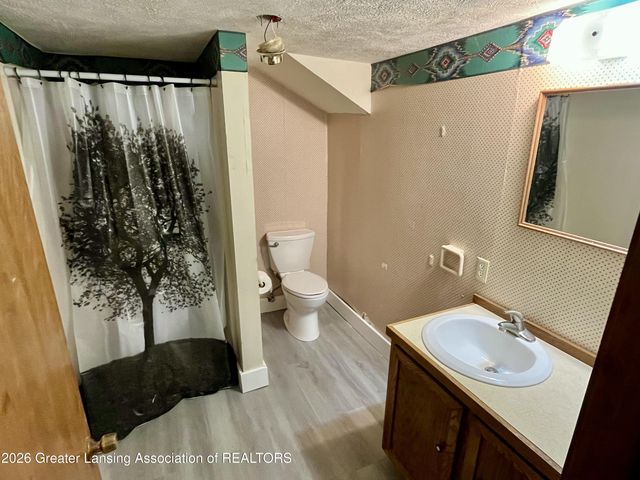 6285 Marsh Road, Haslett, MI 48840