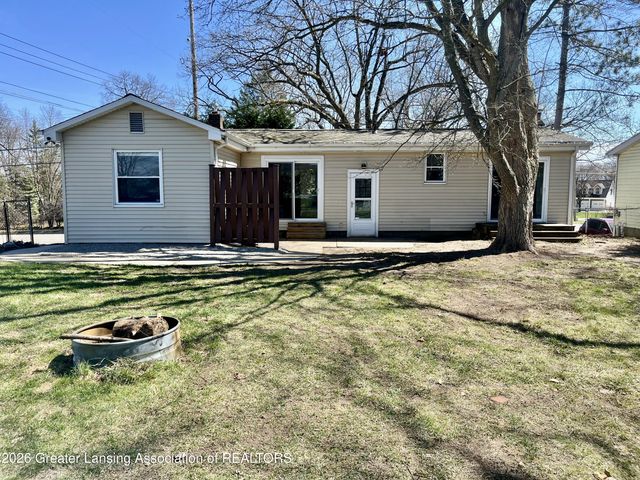 6285 Marsh Road, Haslett, MI 48840