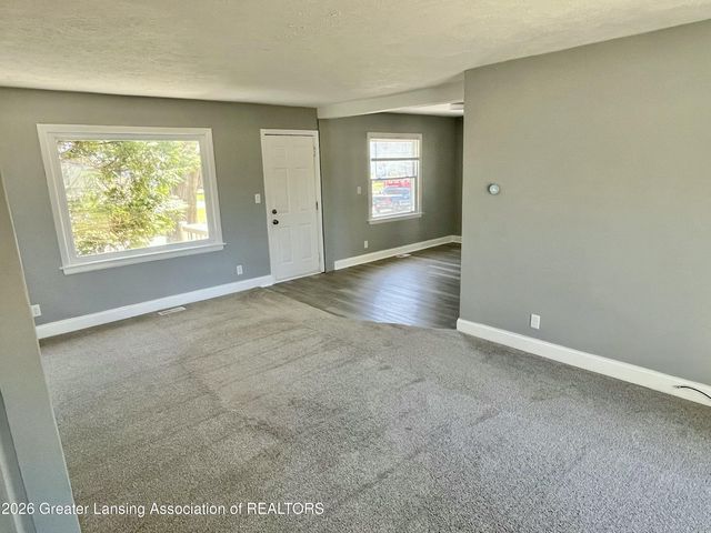 6285 Marsh Road, Haslett, MI 48840