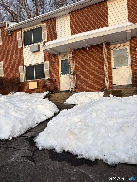 273 Queen Street Apt 17C, Southington, CT 06489